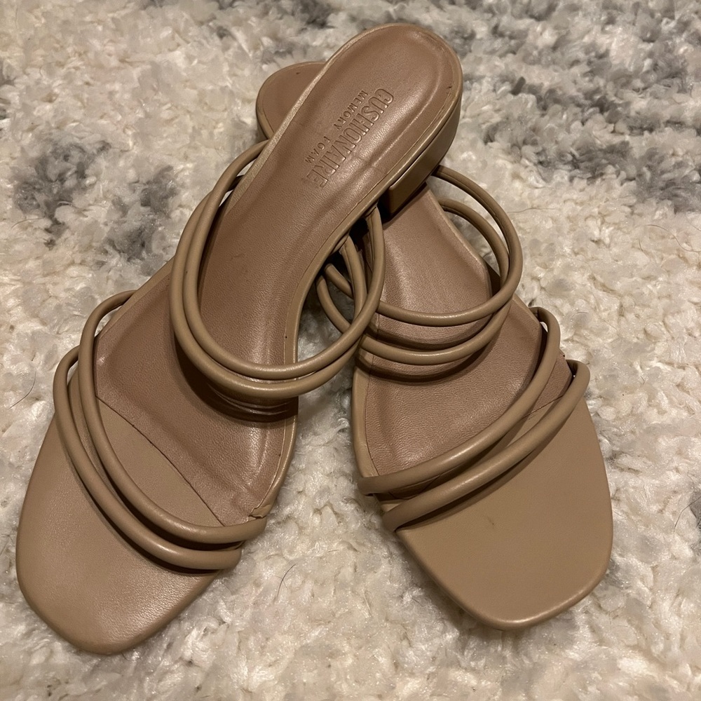 Nude Cushionaire sandals, size 10